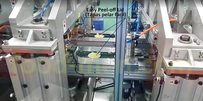 Picture 3 of the easy peel-off ends making machine